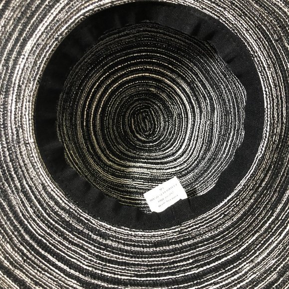 Sun Hat Black and White - Picture 4 of 4